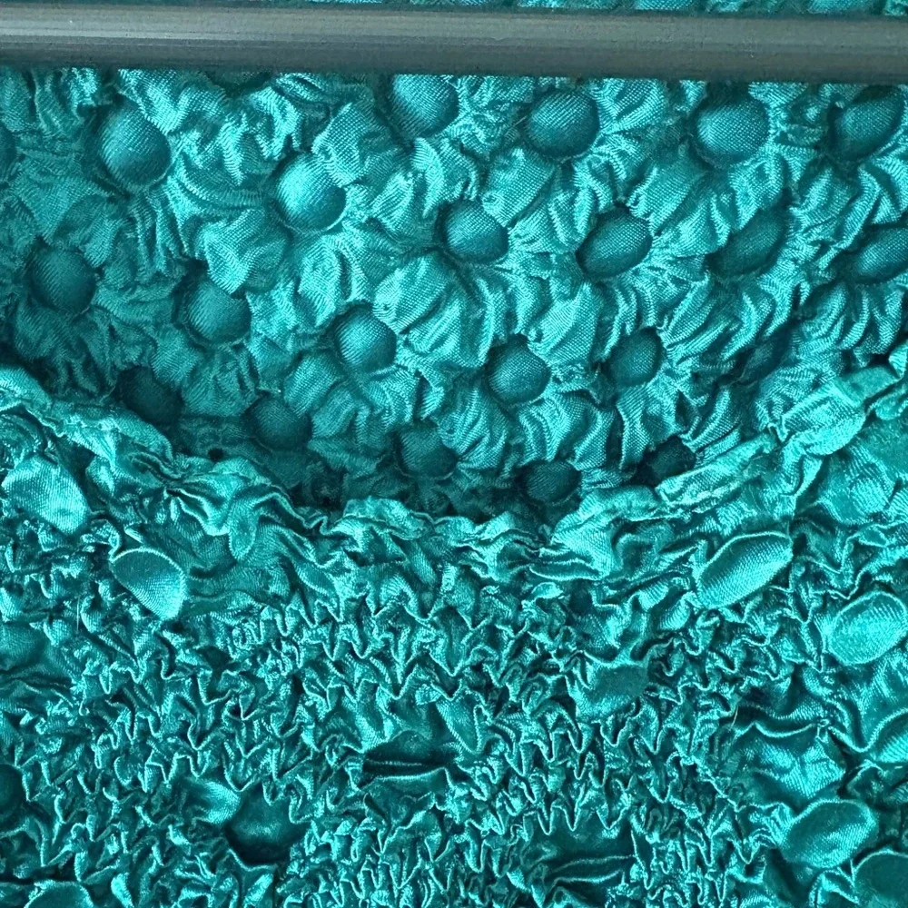 Crinkle popcorn bubble Y2K shirt - Picture 3 of 5